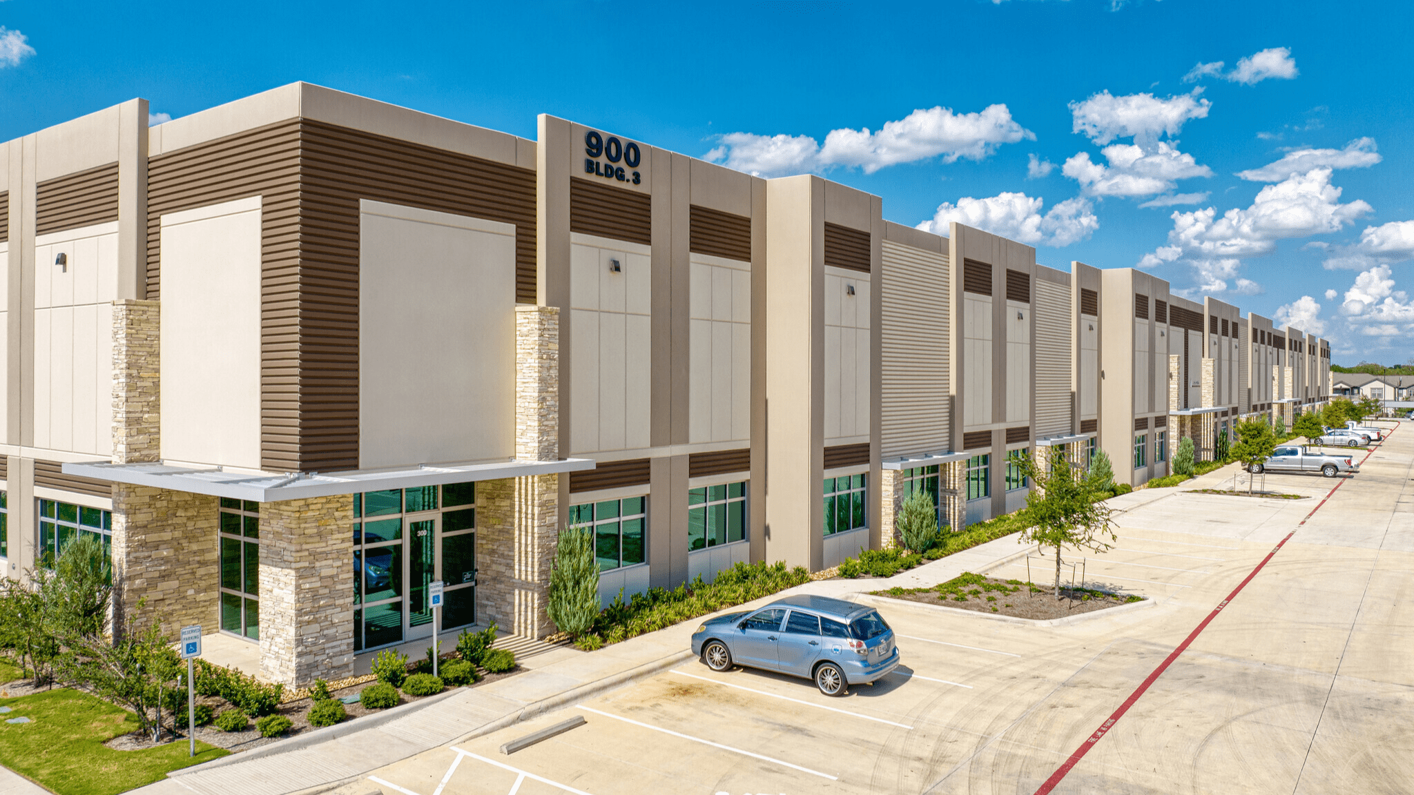 Lee & Associates – Austin Negotiates a 27,677 SF Industrial Lease Transaction