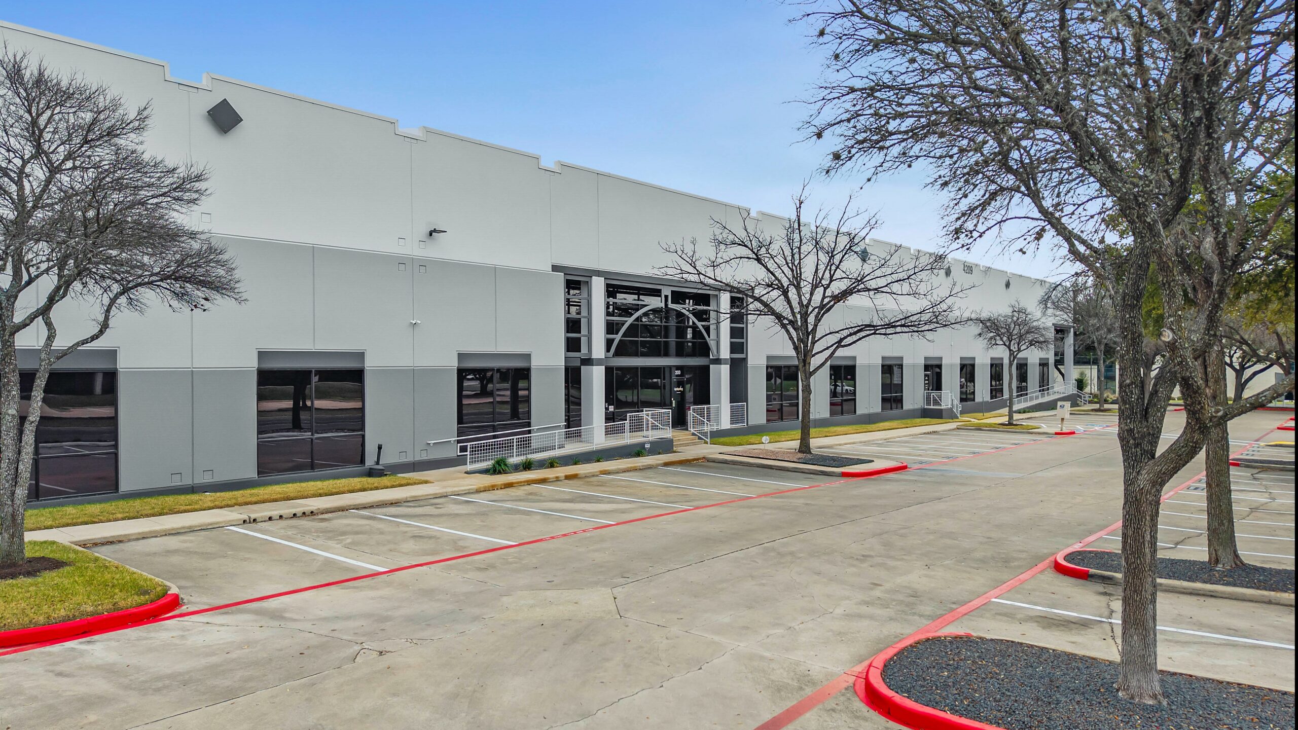 Lee & Associates – Austin Announces 20,065 SF Industrial Lease in Southeast Austin